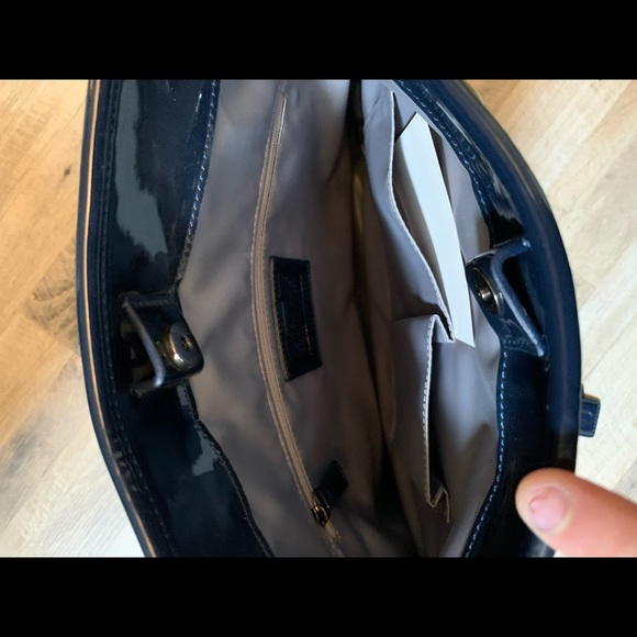 🆕 Coach | Cobalt Liquid Gloss Tote - Picture 7 of 14